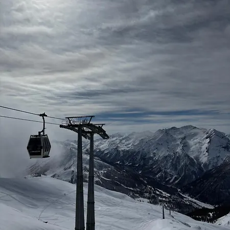 Via Lattea-bilocale A 300 M Dalle Piste Lägenhet